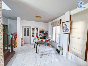 *****บ้านเดี่ยวมือสอง โครงการ สิริกานต์ บางใหญ่ เนื้อที่ 60 ตร.ว. ฟังก์ชัน 3 ห้องนอน 2 ห้องน้ำ 2 ที่จอดรถ บ้านสภาพดี พื้นที่รอบบ้านกว้างขวาง บนทำเลเดินทางสะดวก เชื่อมต่อถนนคลองถนน ใกล้รถไฟฟ้าสายสีม่วง "สถานีคลองบางไผ่" และจุดขึ้นทางด่วน "ศรีรัช"