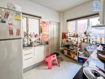 *****บ้านเดี่ยวมือสอง โครงการ สิริกานต์ บางใหญ่ เนื้อที่ 60 ตร.ว. ฟังก์ชัน 3 ห้องนอน 2 ห้องน้ำ 2 ที่จอดรถ บ้านสภาพดี พื้นที่รอบบ้านกว้างขวาง บนทำเลเดินทางสะดวก เชื่อมต่อถนนคลองถนน ใกล้รถไฟฟ้าสายสีม่วง "สถานีคลองบางไผ่" และจุดขึ้นทางด่วน "ศรีรัช"