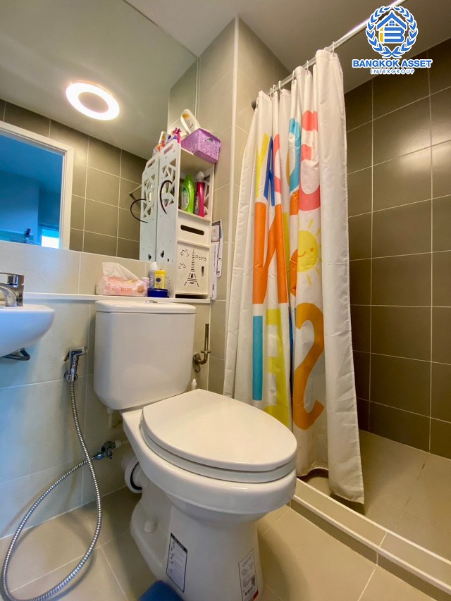 *****คอนโดมิเนียมมือสองกรุงเทพมหานคร โครงการ พลัมคอนโด รามคำแหง เนื้อที่ 23.09 ตร.ม. ฟังก์ชัน 1 ห้องนอน 1 ห้องน้ำ 1 ที่จอดรถ แถมฟรี! 1 เครื่องปรับอากาศ และเฟอร์นิเจอร์ บนทำเลเยี่ยม เพียง 450 เมตรก็ถึงรถไฟฟ้าสาย Airport Link "สถานีรามคำแหง" และทางด่วน "รามอินทรา-อาจณรงค์" จองเลย!