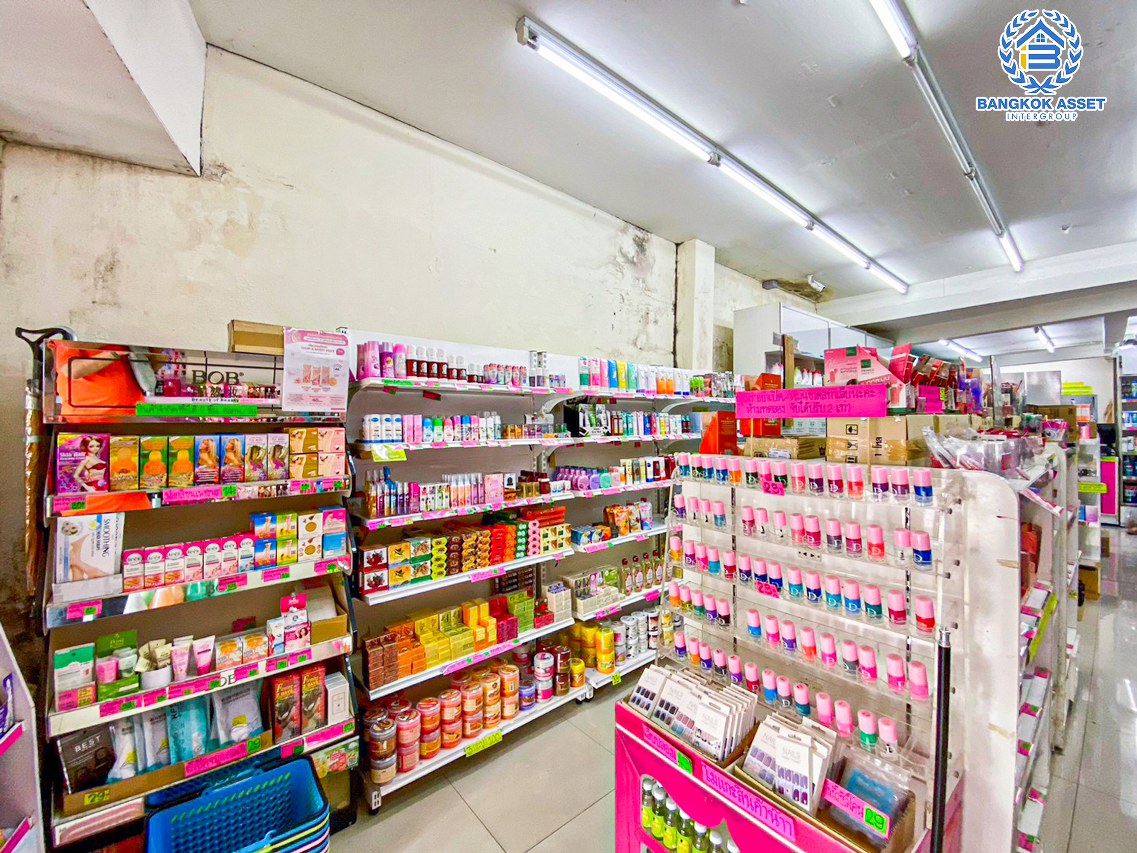 *****อาคารพาณิชย์ 4 ชั้นมือสอง ตลาดบางปะกอก สุขสวัสดิ์ หลังมุม เนื้อที่ 17 ตร.ว.พื้นที่ใช้สอย 182.40 ตร.ม. ฟังก์ชัน 4 ห้องนอน 4 ห้องน้ำ ลงทุนทำกิจการได้ ติดถนนใหญ่ บนทำเลเชื่อมต่อทั้งถนนสุขสวัสดิ์ และ ถนนราษฎร์บูรณะ ใกล้โลตัล บางปะกง,แม็คโคร ฟู้ดเซอร์วิส สุขสวัสดิ์,บิ๊กซี ซูเปอร์เซ็นเตอร์ บางปะกอก