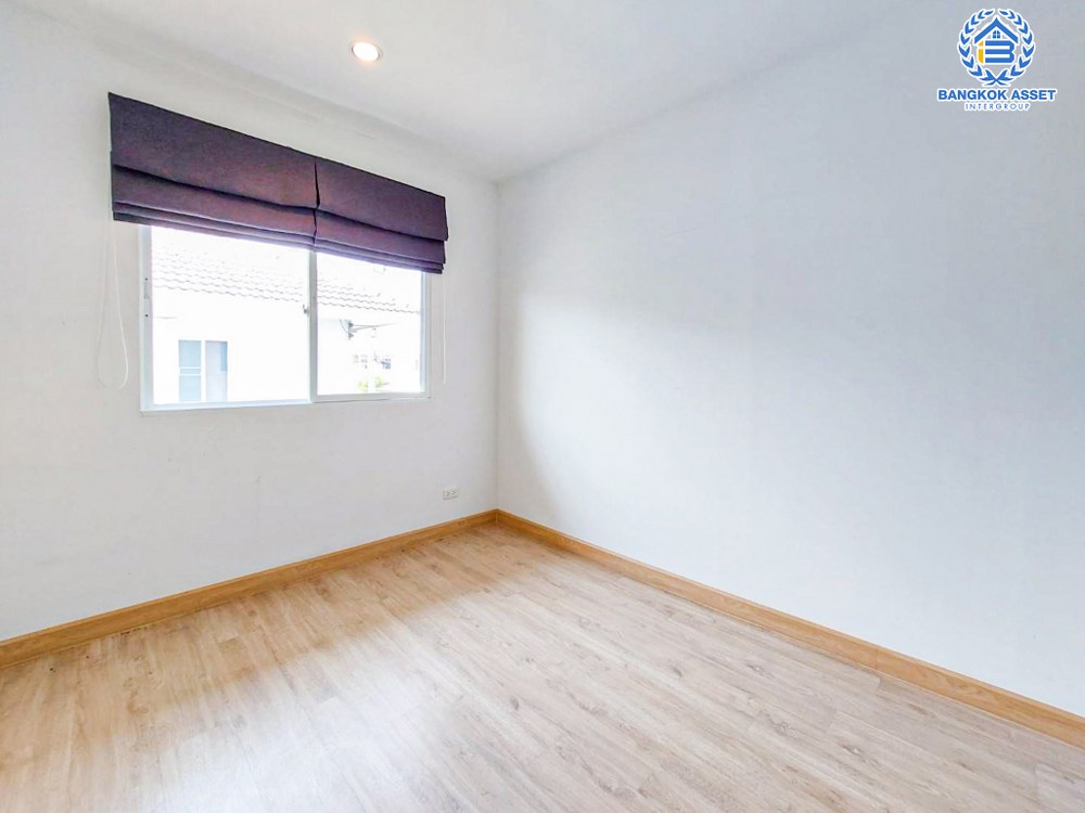 *****ทาวน์เฮ้าส์มือสอง โครงการ เดอะแพลนท์ คลองบางไผ่ สเตชั่น เนื้อที่ 35 ตร.ว. ฟังก์ชัน 3 ห้องนอน 3 ห้องน้ำ 2 ที่จอดรถ บ้านสวยเหมือนใหม่ บนทำเลดี เชื่อมต่อถนนคลองถนน ถนนกาญจนาภิเษก ถนนแก้วอินทร์ ใกล้รถไฟฟ้าสายสีม่วง "สถานีคลองบางไผ่" และจุดขึ้นทางด่วน "ศรีรัช"