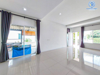 *****ทาวน์เฮ้าส์มือสอง โครงการ เดอะแพลนท์ คลองบางไผ่ สเตชั่น เนื้อที่ 35 ตร.ว. ฟังก์ชัน 3 ห้องนอน 3 ห้องน้ำ 2 ที่จอดรถ บ้านสวยเหมือนใหม่ บนทำเลดี เชื่อมต่อถนนคลองถนน ถนนกาญจนาภิเษก ถนนแก้วอินทร์ ใกล้รถไฟฟ้าสายสีม่วง "สถานีคลองบางไผ่" และจุดขึ้นทางด่วน "ศรีรัช"