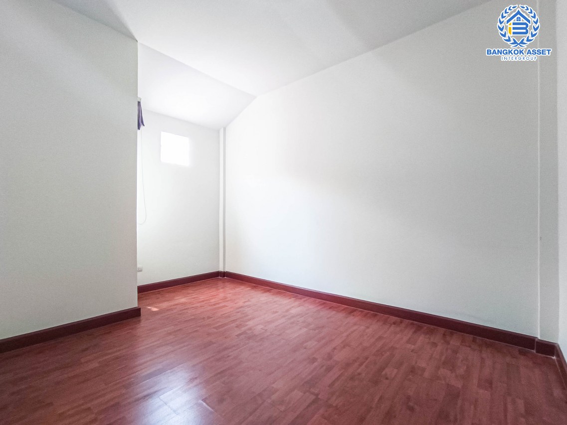 *****ทาวน์โฮมมือสองกรุงเทพมหานคร โครงการ ศุภาลัย พาร์ควิลล์2 พหลโยธิน 48 เนื้อที่ 19.2 ตร.ว. ฟังก์ชัน 3 ห้องนอน 2 ห้องน้ำ 1 ที่จอดรถ แถมฟรี! 3 เครื่องปรับอากาศ บนทำเลเดินทางสะดวก เชื่อมต่อ ถนนสายไหม, ถนนลำลูกกา, ถนนพหลโยธิน ใกล้รถไฟฟ้าสายสีเขียว "สถานีสายหยุด" และทางด่วน "ฉลองรัช"