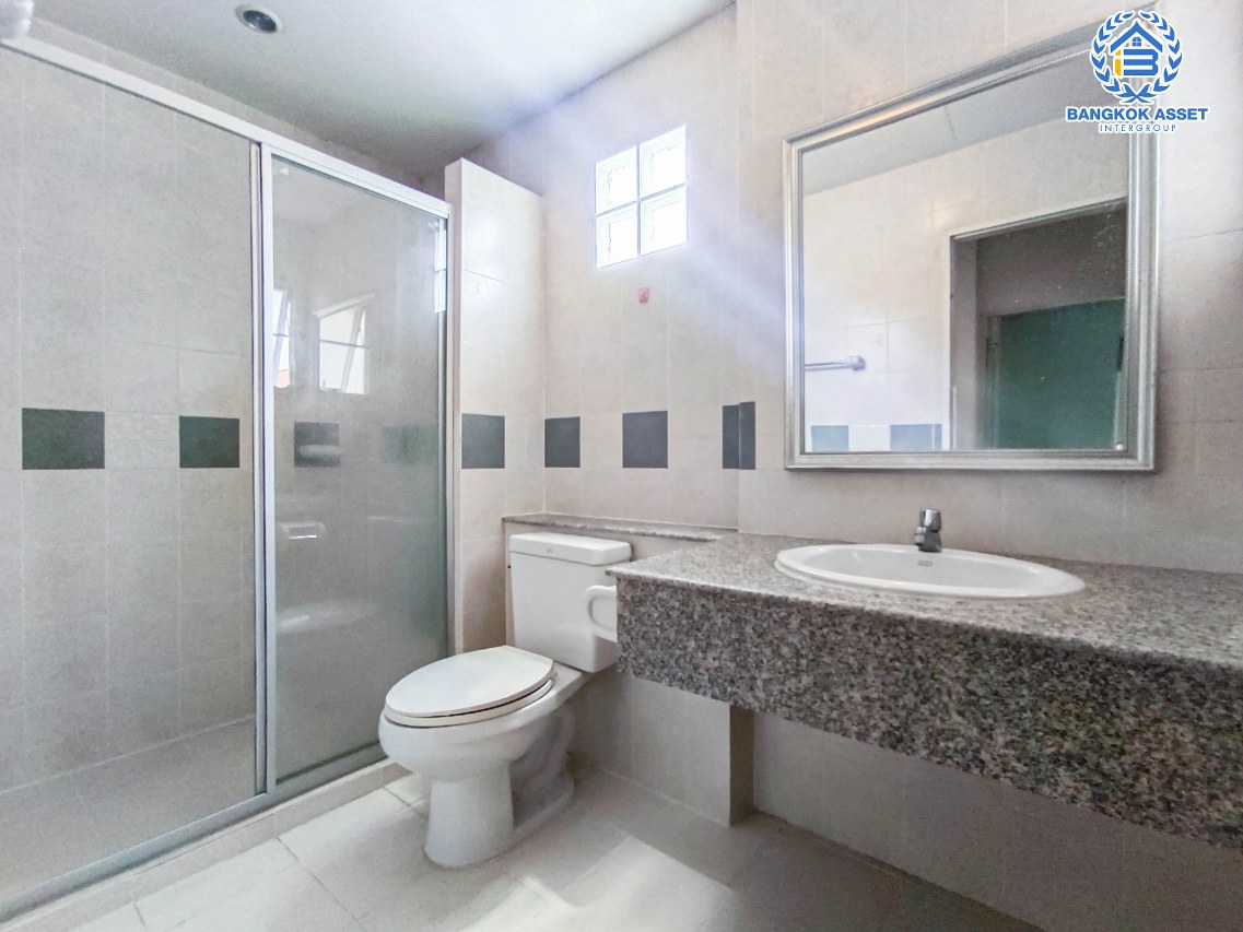 *****ทาวน์โฮมมือสองกรุงเทพมหานคร โครงการ ศุภาลัย พาร์ควิลล์2 พหลโยธิน 48 เนื้อที่ 19.2 ตร.ว. ฟังก์ชัน 3 ห้องนอน 2 ห้องน้ำ 1 ที่จอดรถ แถมฟรี! 3 เครื่องปรับอากาศ บนทำเลเดินทางสะดวก เชื่อมต่อ ถนนสายไหม, ถนนลำลูกกา, ถนนพหลโยธิน ใกล้รถไฟฟ้าสายสีเขียว "สถานีสายหยุด" และทางด่วน "ฉลองรัช"