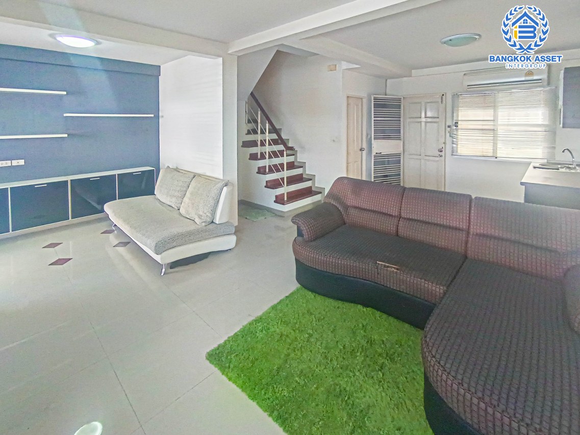 *****ทาวน์โฮมมือสองกรุงเทพมหานคร โครงการ ศุภาลัย พาร์ควิลล์2 พหลโยธิน 48 เนื้อที่ 19.2 ตร.ว. ฟังก์ชัน 3 ห้องนอน 2 ห้องน้ำ 1 ที่จอดรถ แถมฟรี! 3 เครื่องปรับอากาศ บนทำเลเดินทางสะดวก เชื่อมต่อ ถนนสายไหม, ถนนลำลูกกา, ถนนพหลโยธิน ใกล้รถไฟฟ้าสายสีเขียว "สถานีสายหยุด" และทางด่วน "ฉลองรัช"