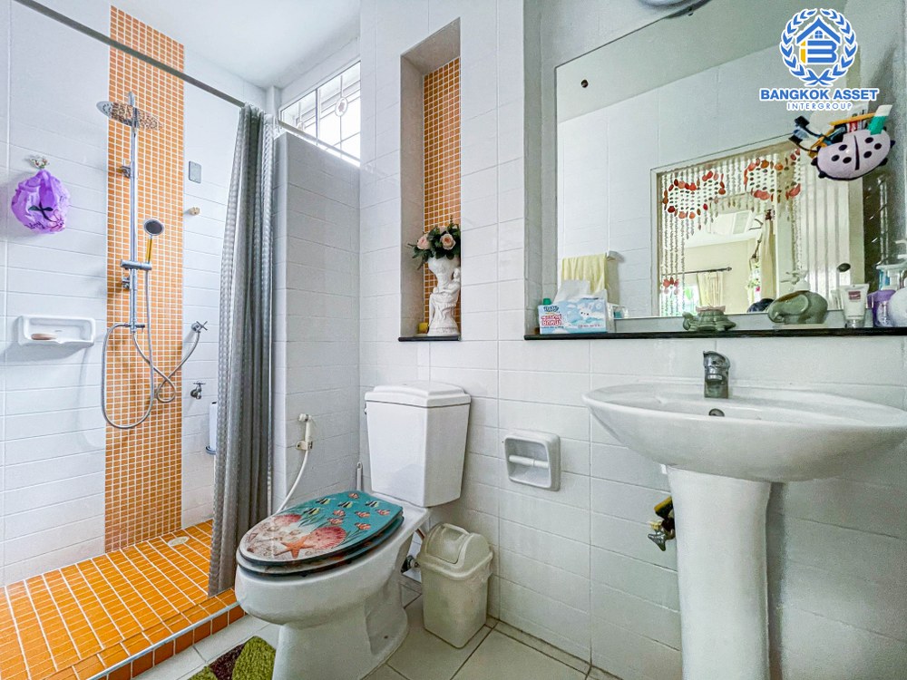 *****บ้านแฝดมือสอง โครงการ เพอร์เฟคพาร์ค วัดพระนอน เนื้อที่ 35.70 ตร.ว. แบรนด์ Property Perfect ฟังก์ชัน 2 ห้องนอน 2 ห้องน้ำ 1 ที่จอดรถ สภาพสวยพร้อมอยู่ ข้างบ้านมีบริเวณใช้สอย ทำเลเดินทางสะดวก ใกล้ Central Westgate เชื่อมต่อรถไฟฟ้าสายสีม่วง " สถานีตลาดบางใหญ่ " และทางด่วน "ศรีรัช"...