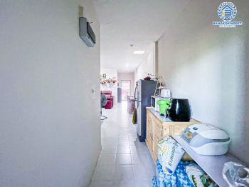 *****ทาวน์เฮ้าส์มือสองปทุมธานี หมู่บ้าน เลอวิลล์พลัส รังสิต-นครนายก เนื้อที่กว้างถึง 23.7 ตร.ว. ฟังก์ชัน 2 ห้องนอน 1 ห้องน้ำ 2 ที่จอดรถ แถมฟรี! 2 เครื่องปรับอากาศ 1 เครื่องทำน้ำอุ่น บนทำเลเข้า-ออกเมืองได้ง่าย เชื่อมต่อถนนธัญบุรี, ถนนรังสิต-นครนายก ในราคาสุดคุ้ม ห้ามพลาด!