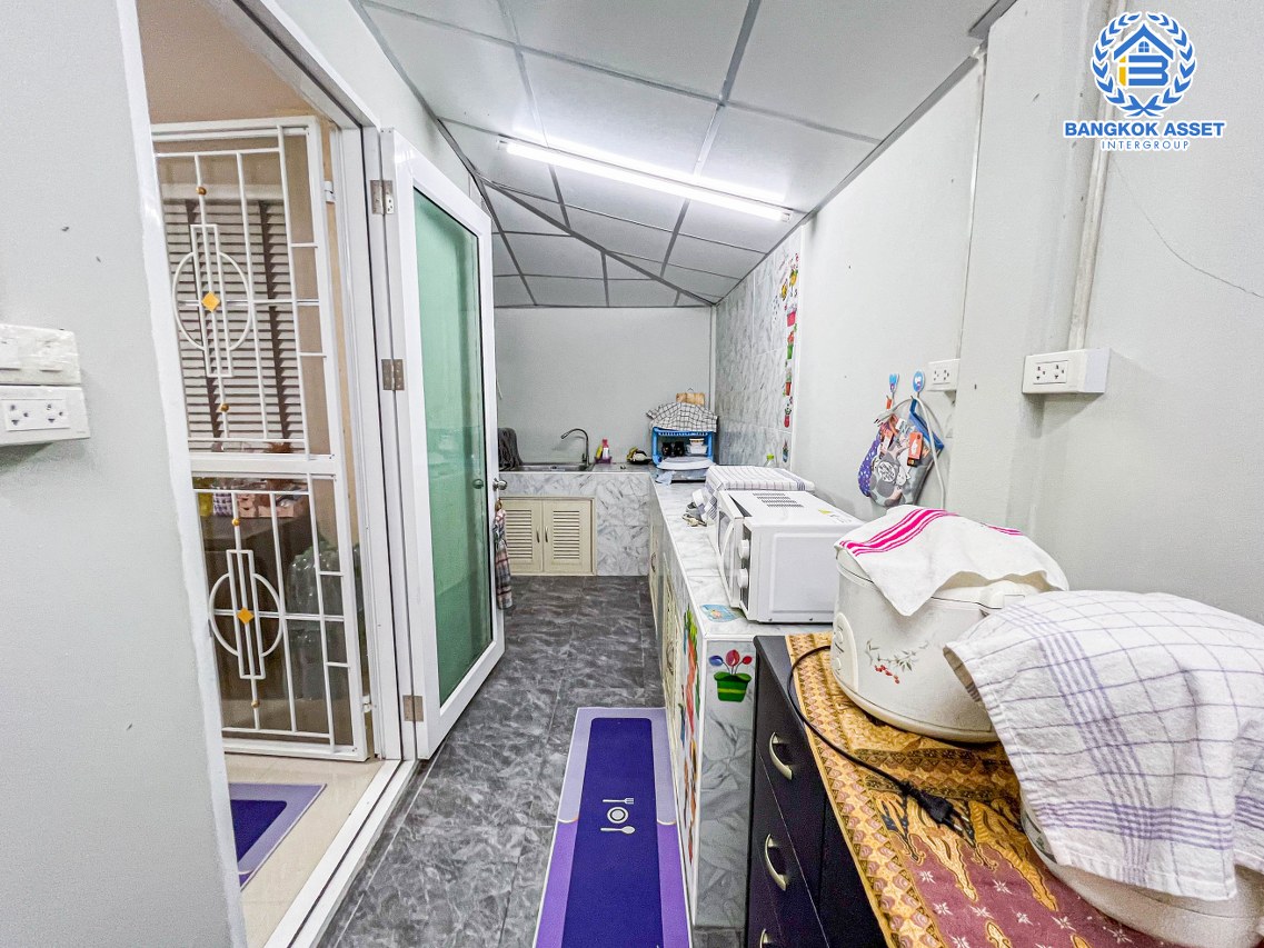 *****บ้านแฝดมือสองนนทบุรี โครงการ ชวนชมพาร์ค3 บางกรวย-ไทรน้อย เนื้อที่กว้างมากเกือบ 41 ตร.ว. ฟังก์ชัน 3 ห้องนอน 2 ห้องน้ำ 2 ที่จอดรถ บ้านสวย บนทำเลแห่งการเดินทาง เชื่อมต่อถนนบางกรวย-กรุงเทพ, ถนนกาญจนาภิเษก ใกล้โรงพยาบาลไทรน้อย ในราคาถูก!