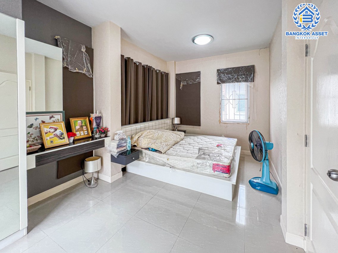 *****บ้านแฝดมือสองนนทบุรี โครงการ ชวนชมพาร์ค3 บางกรวย-ไทรน้อย เนื้อที่กว้างมากเกือบ 41 ตร.ว. ฟังก์ชัน 3 ห้องนอน 2 ห้องน้ำ 2 ที่จอดรถ บ้านสวย บนทำเลแห่งการเดินทาง เชื่อมต่อถนนบางกรวย-กรุงเทพ, ถนนกาญจนาภิเษก ใกล้โรงพยาบาลไทรน้อย ในราคาถูก!