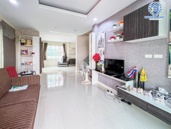 *****บ้านแฝดมือสองนนทบุรี โครงการ ชวนชมพาร์ค3 บางกรวย-ไทรน้อย เนื้อที่กว้างมากเกือบ 41 ตร.ว. ฟังก์ชัน 3 ห้องนอน 2 ห้องน้ำ 2 ที่จอดรถ บ้านสวย บนทำเลแห่งการเดินทาง เชื่อมต่อถนนบางกรวย-กรุงเทพ, ถนนกาญจนาภิเษก ใกล้โรงพยาบาลไทรน้อย ในราคาถูก!