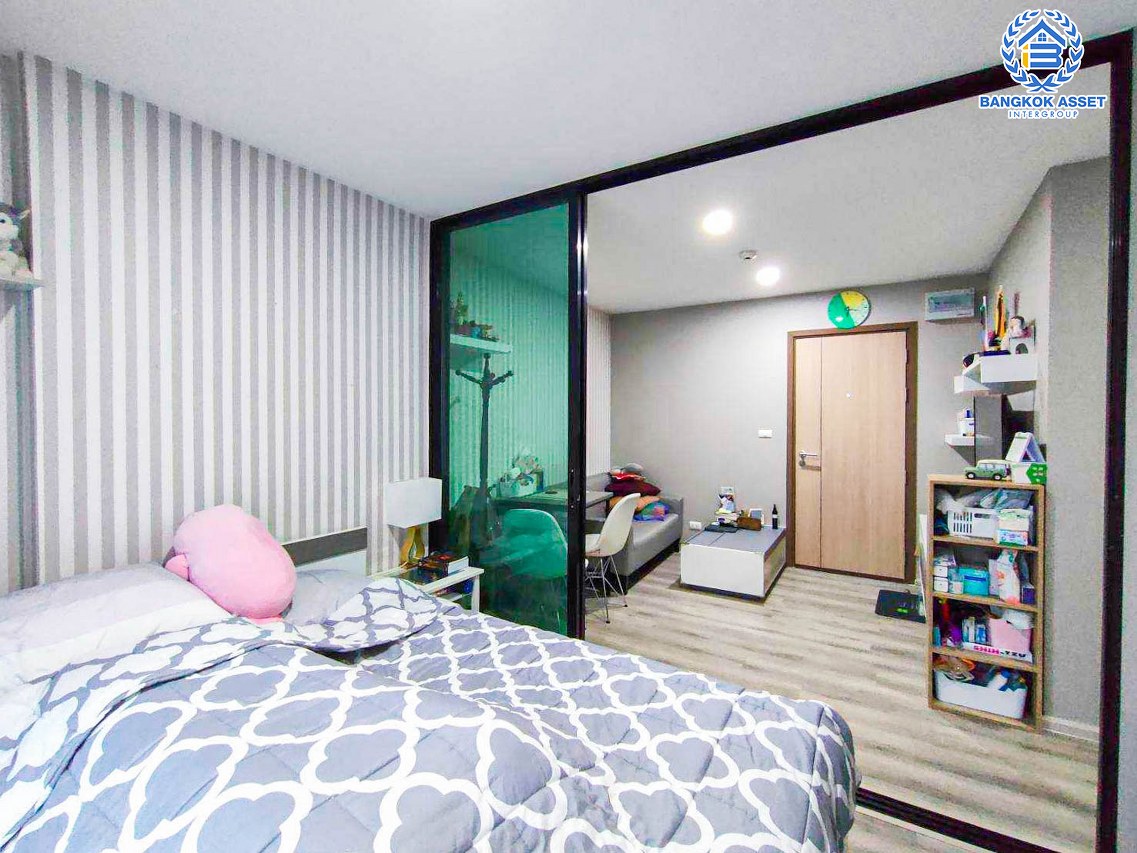 *****คอนโดมิเนียมมือสองกรุงเทพมหานคร โครงการ ไลบรารี่เฮ้าส์ จรัญ13 ห้องมุม! เนื้อที่กว้างเกือบ 27 ตร.ม. ฟังก์ชัน 1 ห้องนอน 1 ห้องน้ำ ห้องชุดชั้น 6 ในทำเลเดินทางสะดวก เชื่อมต่อ ถนนจรัญสนิทวงศ์, ถนนเพชรเกษม, ถนนประชาธิปก เพียง 5 นาทีก็ถึงรถไฟฟ้าสายสีน้ำเงิน "สถานีจรัญฯ 13"