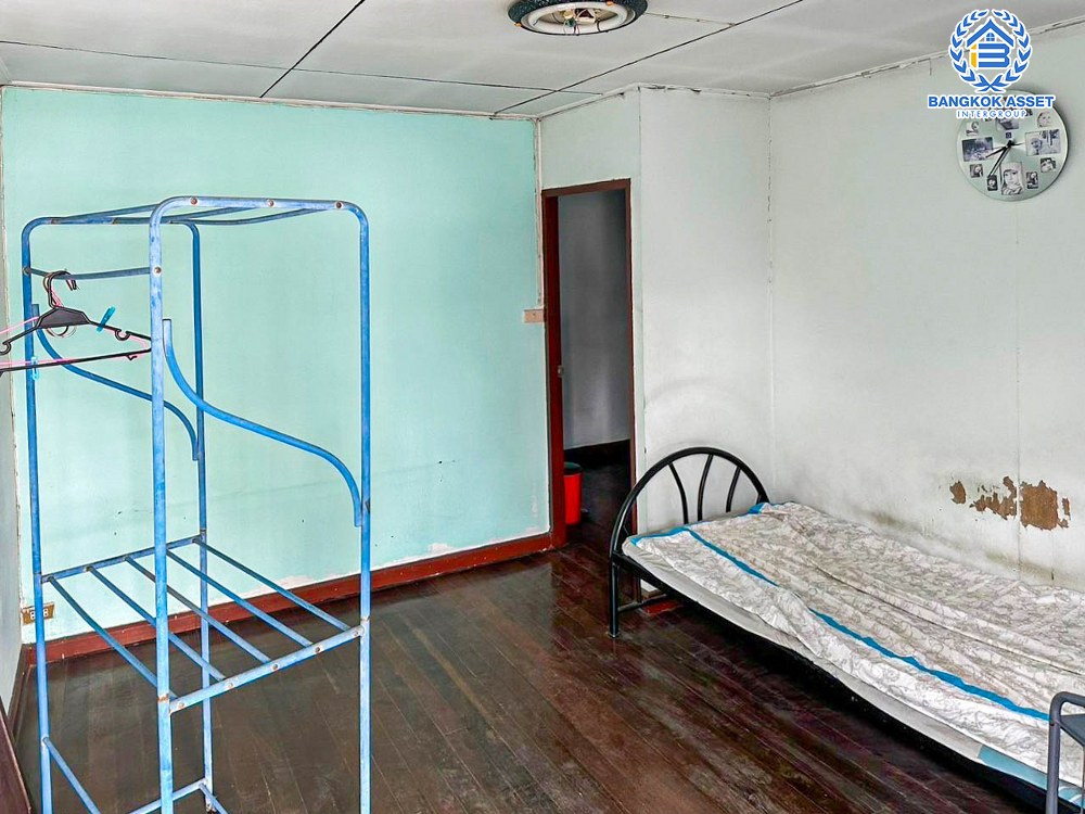 ทาวน์เฮ้าส์มือสอง ซอยจรัญสนิทวงศ์44 เนื้อที่ 30 ตร.ว. ฟังก์ชัน 3 ห้องนอน 2 ห้องน้ำ 1 ที่จอดรถ สภาพดี ทำเลเมือง เดินทางสะดวก ขายราคาถูก เชื่อมต่อถนนวงศ์สว่าง ถนนสิรินธร ถนนราชวิถี ถนนบรมราชชนนี ใกล้รถไฟฟ้า MRT "สถานีบางยี่ขัน" จองเลย!