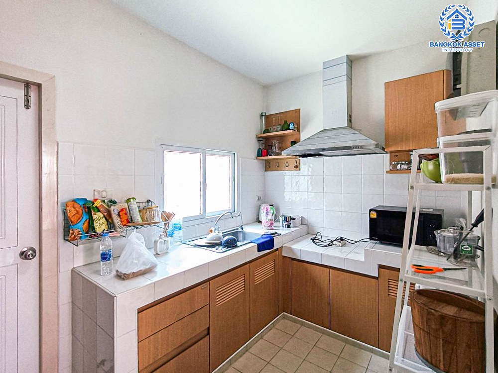 *****บ้านเดี่ยวมือสอง โครงการ เพอร์เฟคเพลส ราชพฤกษ์ บ้านหลังใหญ่ เนื้อที่ 56.30 ตร.ว. ฟังก์ชัน 3 ห้องนอน 3 ห้องน้ำ 2 ที่จอดรถ แถมฟรี! เครื่องปรับอากาศ เครื่องทำน้ำอุ่น ทำเลโซนเมือง หน้าโครงการติดถนนราชพฤกษ์ ใกล้รถไฟฟ้า "สถานีบางรักน้อยท่าอิฐ" และทางด่วน "ศรีรัช"