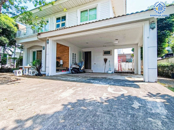 *****บ้านเดี่ยวมือสอง โครงการ เพอร์เฟคเพลส ราชพฤกษ์ บ้านหลังใหญ่ เนื้อที่ 56.30 ตร.ว. ฟังก์ชัน 3 ห้องนอน 3 ห้องน้ำ 2 ที่จอดรถ แถมฟรี! เครื่องปรับอากาศ เครื่องทำน้ำอุ่น ทำเลโซนเมือง หน้าโครงการติดถนนราชพฤกษ์ ใกล้รถไฟฟ้า "สถานีบางรักน้อยท่าอิฐ" และทางด่วน "ศรีรัช"