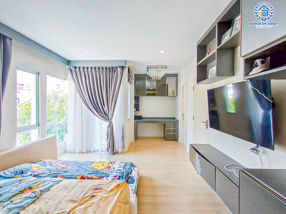 *****บ้านแฝดมือสอง โครงการ เดอะเทอเรส เพชรเกษม63 หลังมุม เนื้อที่48.20 ตร.ว. ฟังก์ชัน 3 ห้องนอน 2 ห้องน้ำ 2 ที่จอดรถ บ้านคุณภาพจาก L&H ให้ความรู้สึกเหมือนบ้านเดี่ยว บนทำเลเดินทางสะดวก ใกล้รถไฟฟ้าสายสีน้ำเงิน "สถานีหลักสอง" และจุดขึ้นทางด่วน "พระราม2"