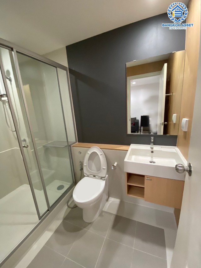 *****คอนโดมิเนียมมือสองนนทบุรี โครงการ น็อตติ่งฮิลล์ ติวานนท์  เนื้อที่ 23.22 ตร.ม. ฟังก์ชัน 1 ห้องนอน 1 ห้องน้ำ 1 ที่จอดรถ แถมฟรี! 1 เครื่องปรับอากาศ 1 เครื่องทำน้ำอุ่น และเฟอร์นิเจอร์ บนทำเลติดถนนติวานนท์ เชื่อมต่อถนนงามวงศ์วาน เพียง 6 นาทีก็ถึงรถไฟฟ้าสายสีม่วง "สถานีกระทรวงสาธารณะสุข"