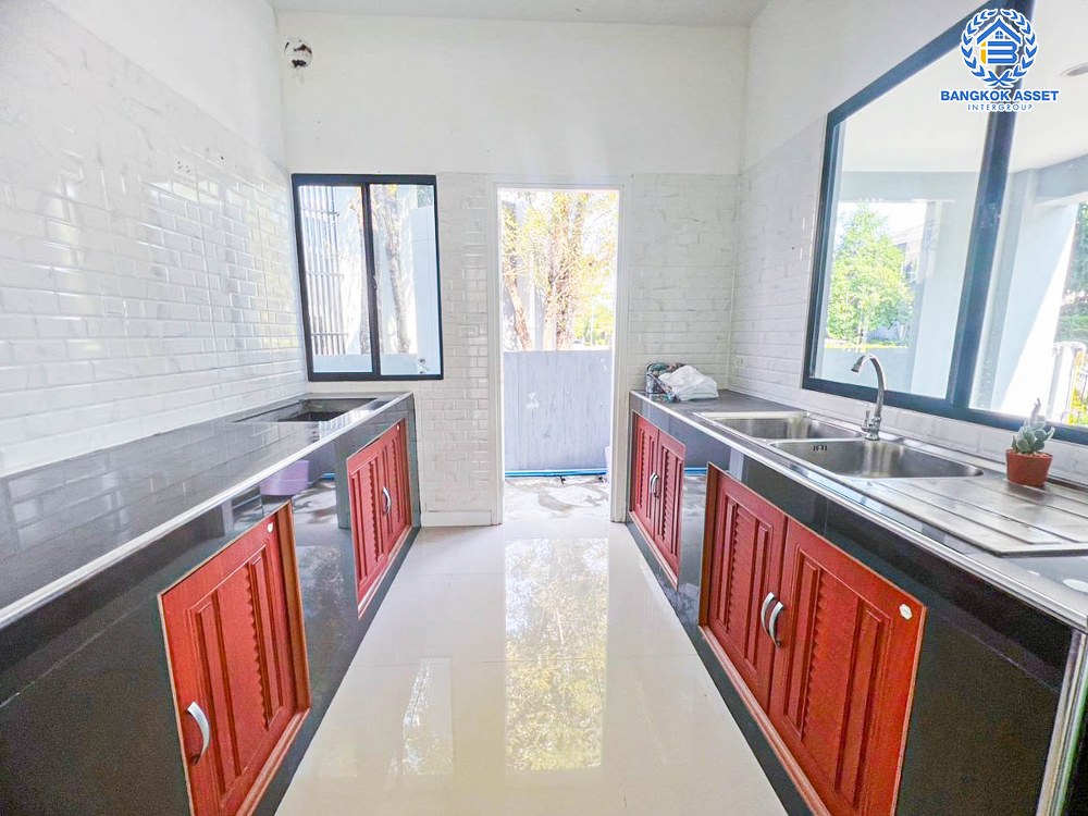 *****บ้านเดี่ยวมือสอง โครงการ ดีไลท์ บางนา-ศรีนครินทร์ หลังมุม เนื้อที่ 60.30 ตร.ว. ฟังก์ชัน 4 ห้องนอน 2 ห้องน้ำ 2 ที่จอดรถ พื้นที่รอบบ้านกว้าง สภาพภายในดีมาก บนทำเลเดินทางสะดวก เชื่อมต่อถนนเลียบคลองสำโรง ถนนวงแหวนรอบนอก(ฝั่งตะวันออก) ใกล้จุดขึ้นทางพิเศษบูรพาวิถี