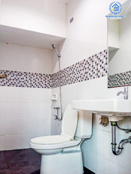 *****ทาวน์เฮ้าส์มือสองนนทบุรี โครงการ ภูมิธารา1 กาญจนาภิเษก-บางบัวทอง หลังมุม เนื้อที่กว้างเกือบ 20 ตร.ว. ฟังก์ชัน 3 ห้องนอน 2 ห้องน้ำ 2 ที่จอดรถ แถมฟรี! 2 เครื่องปรับอากาศ และปั๊มน้ำพร้อมแทงค์น้ำ บนทำเลแห่งการเดินทาง ใกล้รถไฟฟ้าสายสีม่วง "สถานีคลองบางไผ่" และจุดขึ้นทางด่วน "ศรีรัช"