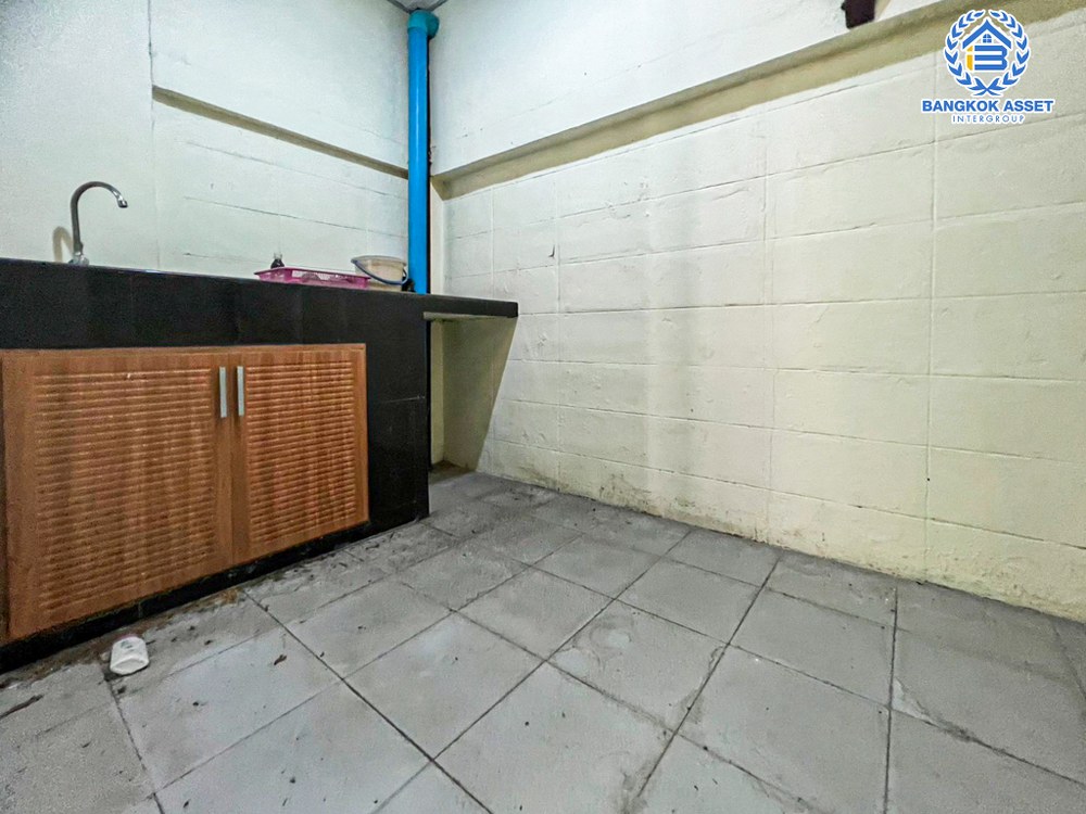 *****ทาวน์เฮ้าส์มือสอง โครงการ นครทองปาร์ควิว3 บางบัวทอง-สุพรรณบุรี เนื้อที่ 17 ตร.ว. ฟังก์ชัน 2 ห้องนอน 2 ห้องน้ำ 1 ที่จอดรถ บ้านสภาพดี บนทำเลเดินทางสะดวก เชื่อมต่อถนนบางบัวทอง-สุพรรณบุรี ถนนกาญจนาภิเษก ใกล้รถไฟฟ้าสายสีม่วง "สถานีคลองบางไผ่"