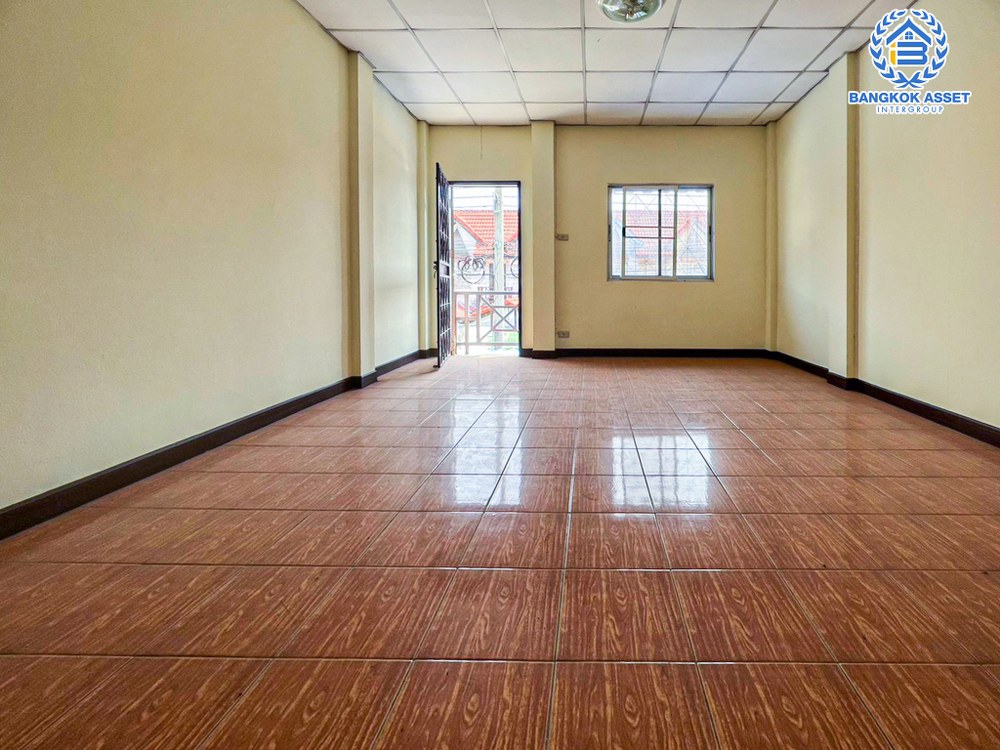 *****ทาวน์เฮ้าส์มือสอง โครงการ นครทองปาร์ควิว3 บางบัวทอง-สุพรรณบุรี เนื้อที่ 17 ตร.ว. ฟังก์ชัน 2 ห้องนอน 2 ห้องน้ำ 1 ที่จอดรถ บ้านสภาพดี บนทำเลเดินทางสะดวก เชื่อมต่อถนนบางบัวทอง-สุพรรณบุรี ถนนกาญจนาภิเษก ใกล้รถไฟฟ้าสายสีม่วง "สถานีคลองบางไผ่"