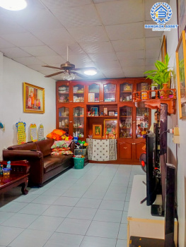 *****ทาวน์เฮ้าส์มือสอง ซอยอินทามระ3 วิภาวดี-รังสิต เนื้อที่ 28.30 ตร.ว. ฟังก์ชัน 4 ห้องนอน 2 ห้องน้ำ 2 ที่จอดรถ บ้านสภาพดี พร้อมเข้าอยู่ บนทำเลเดินทางสะดวก เชื่อมต่อซอยอินทามระ, ถนนสุทธิสารวินิจฉัย, ถนนพหลโยธิน ใกล้รถไฟฟ้าสายสีเขียว "สถานีสะพานควาย" และจุดขึ้นทางด่วน "ศรีรัช"