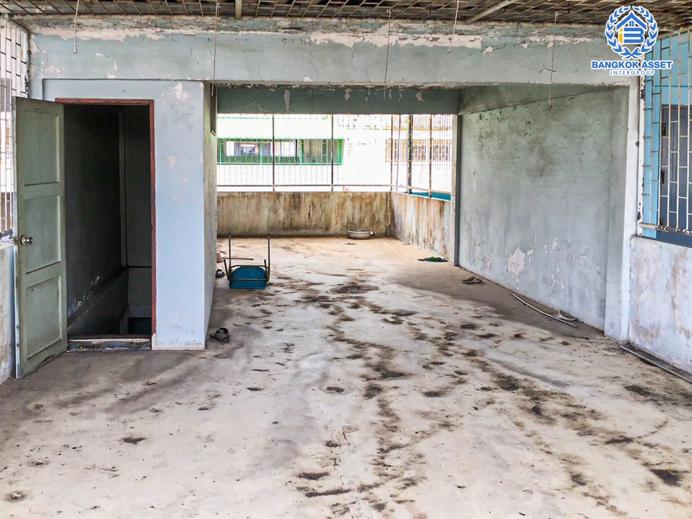 *****ทาวน์เฮ้าส์มือสอง โครงการ พระปิ่น1 บรมราชชนนี4 เนื้อที่ 25 ตร.ว. ฟังก์ชัน 4 ห้องนอน 3 ห้องน้ำ 2 ที่จอดรถ ทาวน์เฮ้าส์ 3 ชั้น บนย่านธุรกิจ การเดินทางสะดวกสบาย เชื่อมต่อถนนบรมราชชนนี ใกล้รถไฟฟ้าสีแดง "สถานีบางบำหรุ" และทางด่วน "ศรีรัช-วงแหวนรอบนอก"