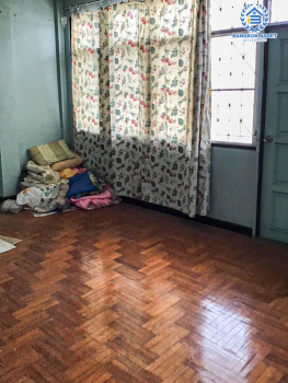 *****ทาวน์เฮ้าส์มือสอง โครงการ พระปิ่น1 บรมราชชนนี4 เนื้อที่ 25 ตร.ว. ฟังก์ชัน 4 ห้องนอน 3 ห้องน้ำ 2 ที่จอดรถ ทาวน์เฮ้าส์ 3 ชั้น บนย่านธุรกิจ การเดินทางสะดวกสบาย เชื่อมต่อถนนบรมราชชนนี ใกล้รถไฟฟ้าสีแดง "สถานีบางบำหรุ" และทางด่วน "ศรีรัช-วงแหวนรอบนอก"