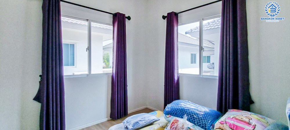 บ้านแฝดมือสอง โครงการ แกรนด์พลีโน่ สุขสวัสดิ์ ใกล้ถนนเมน เนื้อที่ 35.70 ตร.ว. ฟังก์ชัน 3 ห้องนอน 2 ห้องน้ำ 2 ที่จอดรถ พื้นที่กว้าง หน้าบ้านไม่ชนใคร พร้อมเข้าอยู่ บนทำเลเดินทางสะดวก เชื่อมต่อถนนประชาอุทิศ ถนนพุทธบูชา ถนนพระราม2 ใกล้รถไฟฟ้าสายสีม่วง และจุดขึ้นทางด่วน "สุขสวัสดิ์"...