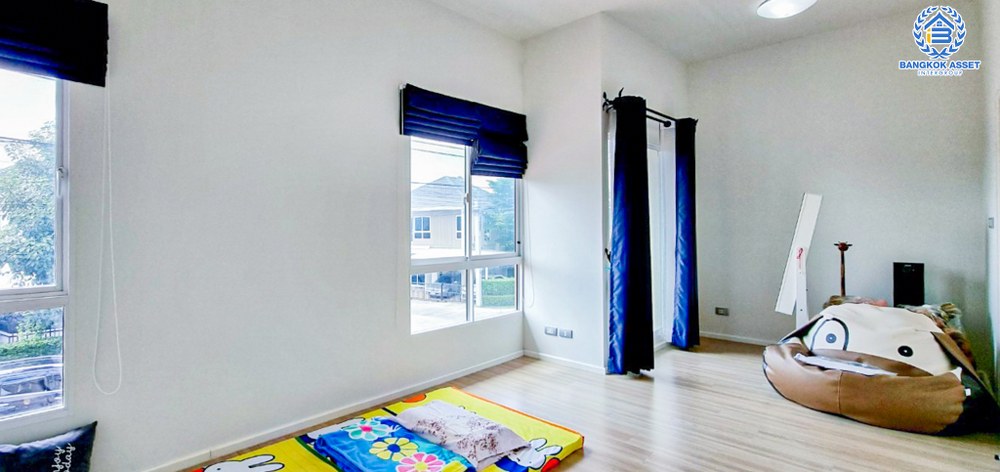 บ้านแฝดมือสอง โครงการ แกรนด์พลีโน่ สุขสวัสดิ์ ใกล้ถนนเมน เนื้อที่ 35.70 ตร.ว. ฟังก์ชัน 3 ห้องนอน 2 ห้องน้ำ 2 ที่จอดรถ พื้นที่กว้าง หน้าบ้านไม่ชนใคร พร้อมเข้าอยู่ บนทำเลเดินทางสะดวก เชื่อมต่อถนนประชาอุทิศ ถนนพุทธบูชา ถนนพระราม2 ใกล้รถไฟฟ้าสายสีม่วง และจุดขึ้นทางด่วน "สุขสวัสดิ์"...