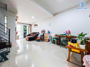 *****ทาวน์เฮ้าส์มือสองกรุงเทพมหานคร โครงการ เอสเกตทาวน์ เพชรเกษม69 หลังมุม เนื้อที่กว้าง 21 ตร.ว. ฟังก์ชัน 3 ห้องนอน 2 ห้องน้ำ 1 ที่จอดรถ บ้านสภาพใหม่ เหมือนมือหนึ่ง บิวท์อินพร้อม ใกล้หน้าโครงการ บนทำเลติดถนนเลียบคลองภาษีเจริญฝั่งเหนือ ใกล้รถไฟฟ้าสายสีน้ำเงิน "สถานีหลักสอง"