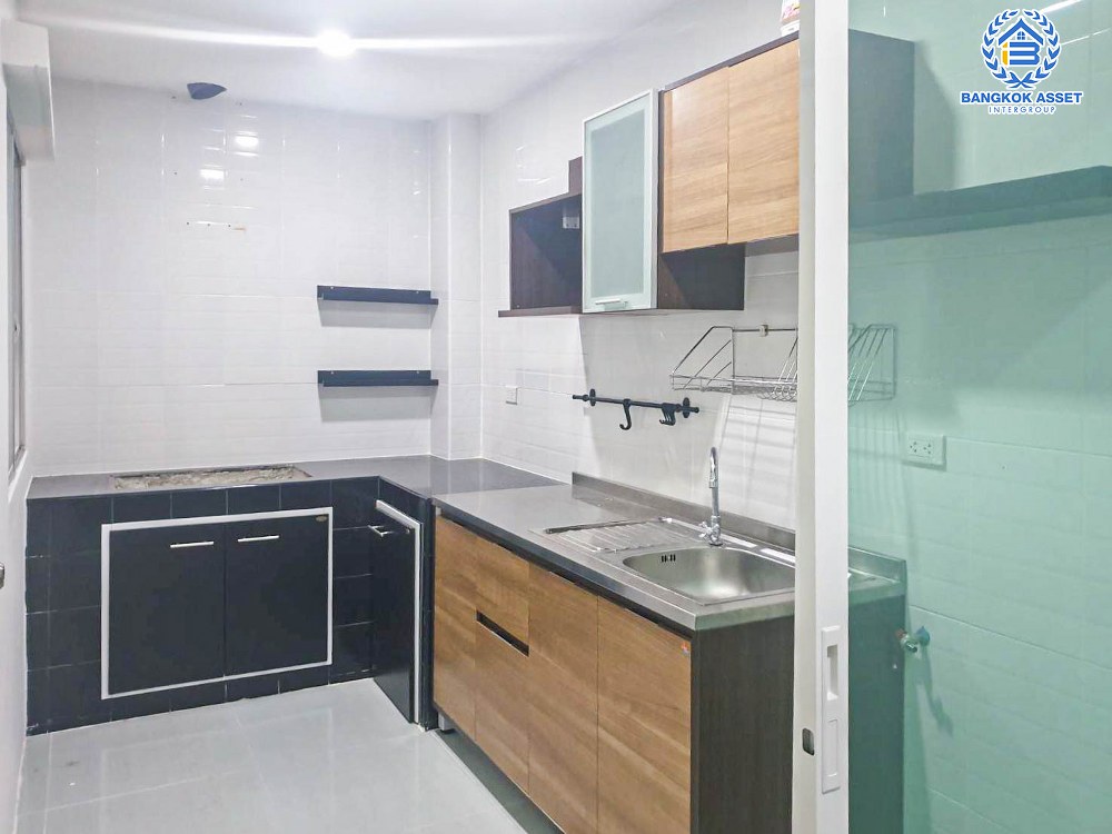 *****ทาวน์เฮ้าส์มือสอง โครงการ พฤกษา95/2 ซอยกันตนา เนื้อที่ 17.40 ตร.ว. ฟังก์ชัน 3 ห้องนอน 2 ห้องน้ำ 1 ที่จอดรถ บ้านสภาพเหมือนใหม่ พร้อมเข้าอยู่ บนทำเลเดินทางสะดวก เชื่อมต่อถนนบางใหญ่-บางคูลัด ถนนกาญจนาภิเษก ถนนนครอินทร์ ใกล้เซ็นทรัลเวสต์เกต และจุดขึ้นทางด่วน "ศรีรัช"