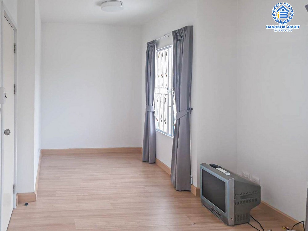 *****ทาวน์เฮ้าส์มือสอง โครงการ พฤกษา95/2 ซอยกันตนา เนื้อที่ 17.40 ตร.ว. ฟังก์ชัน 3 ห้องนอน 2 ห้องน้ำ 1 ที่จอดรถ บ้านสภาพเหมือนใหม่ พร้อมเข้าอยู่ บนทำเลเดินทางสะดวก เชื่อมต่อถนนบางใหญ่-บางคูลัด ถนนกาญจนาภิเษก ถนนนครอินทร์ ใกล้เซ็นทรัลเวสต์เกต และจุดขึ้นทางด่วน "ศรีรัช"