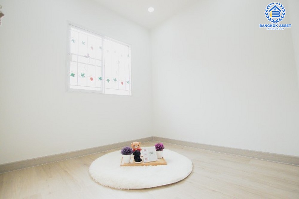 *****ทาวน์เฮ้ามือสอง โครงการ พฤกษา71 กรุงเทพฯ-ปทุมธานี เนื้อที่ 17.70 ตร.ว. ฟังก์ชัน 3 ห้องนอน 2 ห้องน้ำ 1 ที่จอดรถ หน้าบ้านกว้าง ให้ความรู้สึกเสมือนทาวน์เฮาส์ขนาดใหญ่ การเดินทางสะดวกสบาย เชื่อมต่อถนนราชพฤกษ์ ถนน345 และถนนรังสิต-ปทุมธานี จองเลย!