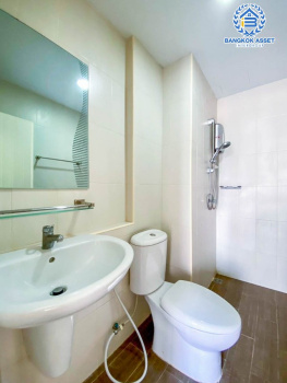 *****คอนโดมิเนียมมือสองปทุมธานี โครงการ เดอะคิทท์ คลองหลวง ห้องมุม เนื้อที่เกือบ 29 ตร.ม. ฟังก์ชัน 1 ห้องนอน 1 ห้องน้ำ 1 ที่จอดรถ แถมฟรี! 1 เครื่องปรับอากาศ และ 1 เครื่องทำน้ำอุ่น บนทำเลแห่งการเดินทาง เชื่อมต่อถนนคลองหลวง, ถนนพหลโยธิน ใกล้ฟิวเจอร์พาร์ค รังสิต