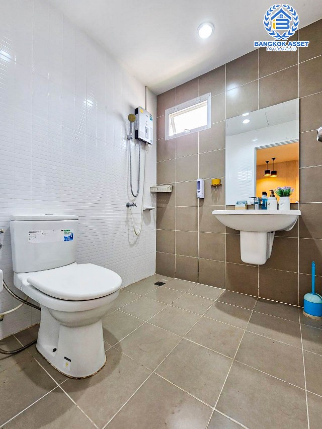 *****ทาวน์เฮ้าส์มือสองนนทบุรี โครงการ พฤกษา38 ชัยพฤกษ์-วงแหวนฯ หลังมุม เนื้อที่กว้างขวาง 25.5 ตร.ว. ฟังก์ชัน 3 ห้องนอน 2 ห้องน้ำ 1 ที่จอดรถ บ้านตัวอย่างในโครงการ พร้อมอยู่ เฟอร์นิเจอร์ครบ บนทำเลแห่งการเดินทาง ใกล้โรงพยาบาลไทรน้อย และทางด่วน "ศรีรัช" จองเลย!