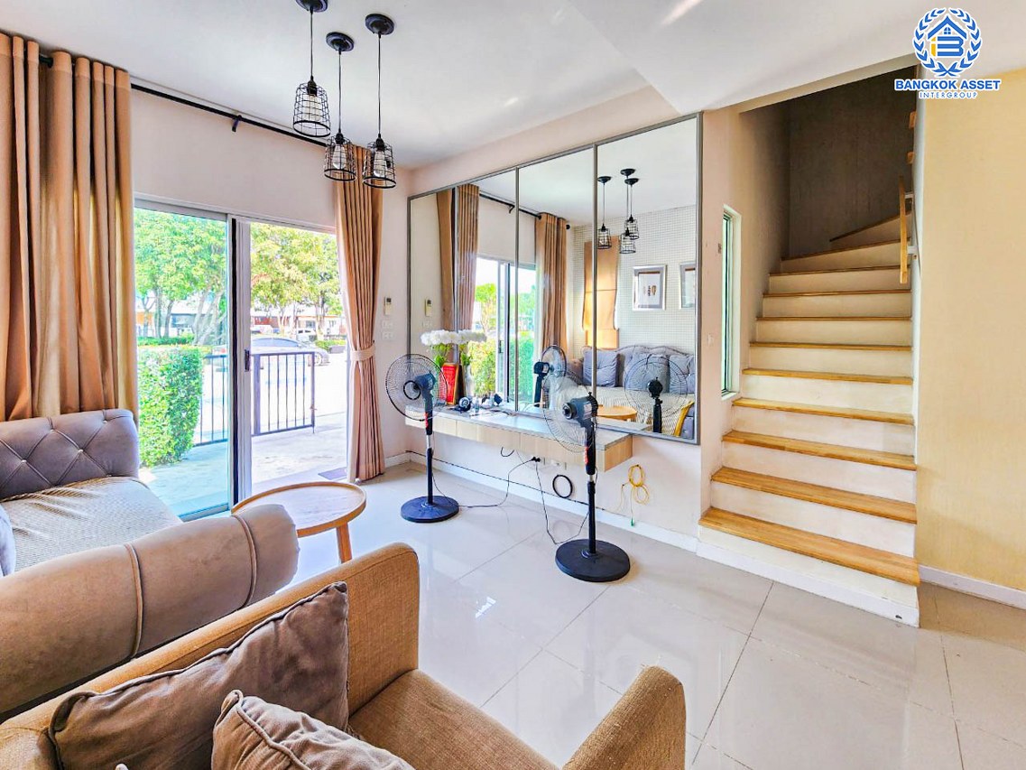 *****ทาวน์เฮ้าส์มือสองนนทบุรี โครงการ พฤกษา38 ชัยพฤกษ์-วงแหวนฯ หลังมุม เนื้อที่กว้างขวาง 25.5 ตร.ว. ฟังก์ชัน 3 ห้องนอน 2 ห้องน้ำ 1 ที่จอดรถ บ้านตัวอย่างในโครงการ พร้อมอยู่ เฟอร์นิเจอร์ครบ บนทำเลแห่งการเดินทาง ใกล้โรงพยาบาลไทรน้อย และทางด่วน "ศรีรัช" จองเลย!