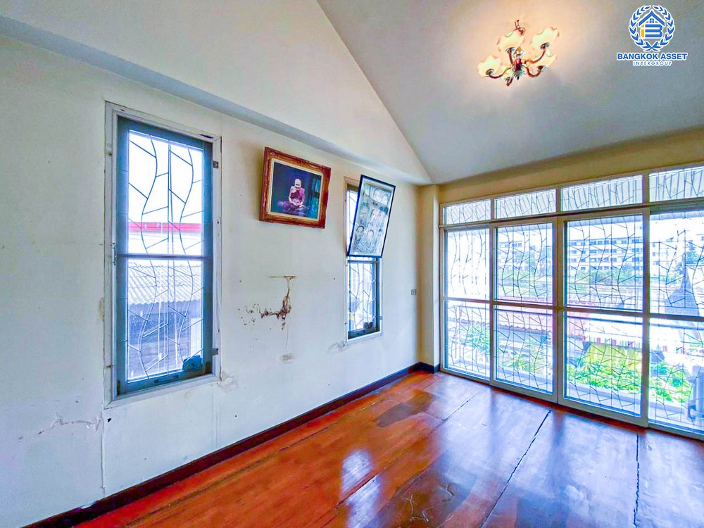 *****บ้านเดี่ยวมือสอง โครงการ คลองกุ่มนิเวศน์ เสรีไทย เนื้อที่ 50 ตร.ว. ฟังก์ชัน 4 ห้องนอน 3 ห้องน้ำ 3 ที่จอดรถ พื้นที่กว้างกว้าง ครอบครัวใหญ่อยู่สบาย บนทำเลเดินทางสะดวก เชื่อมต่อถนนวงแหวน(ฝั่งตะวันออก) ถนนเสรีไทย ใกล้รถไฟฟ้าสายสีเหลือง "สถานีหัวหมาก"