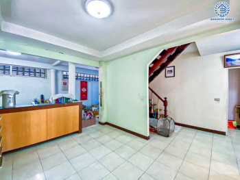 *****บ้านเดี่ยวมือสอง โครงการ คลองกุ่มนิเวศน์ เสรีไทย เนื้อที่ 50 ตร.ว. ฟังก์ชัน 4 ห้องนอน 3 ห้องน้ำ 3 ที่จอดรถ พื้นที่กว้างกว้าง ครอบครัวใหญ่อยู่สบาย บนทำเลเดินทางสะดวก เชื่อมต่อถนนวงแหวน(ฝั่งตะวันออก) ถนนเสรีไทย ใกล้รถไฟฟ้าสายสีเหลือง "สถานีหัวหมาก"