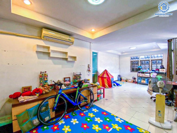 *****บ้านเดี่ยวมือสอง โครงการ คลองกุ่มนิเวศน์ เสรีไทย เนื้อที่ 50 ตร.ว. ฟังก์ชัน 4 ห้องนอน 3 ห้องน้ำ 3 ที่จอดรถ พื้นที่กว้างกว้าง ครอบครัวใหญ่อยู่สบาย บนทำเลเดินทางสะดวก เชื่อมต่อถนนวงแหวน(ฝั่งตะวันออก) ถนนเสรีไทย ใกล้รถไฟฟ้าสายสีเหลือง "สถานีหัวหมาก"