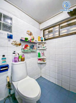 *****บ้านเดี่ยวมือสอง โครงการ อินโดไทย รัตนาธิเบศร์ เนื้อที่กว้างกว่า 100 ตร.ว. ฟังก์ชัน 5 ห้องนอน 4 ห้องน้ำ 4 ที่จอดรถ บ้านหลังใหญ่ ภายในสภาพดีเยี่ยม บนทำเลเดินทางสะดวก เชื่อมต่อถนนรัตนาธิเบศร์ ใกล้รถไฟฟ้าสายสีม่วง "สถานีบางกระสอ" และจุดขึ้นทางด่วน "งามวงศ์วาน"