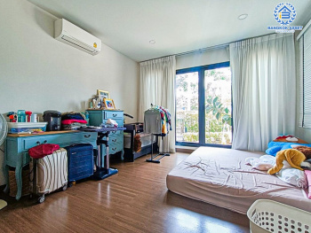 *****บ้านเดี่ยวมือสอง โครงการ เดอะซิตี้ รามอินทรา2 เนื้อที่กว้าง 84.10 ตร.ว. ฟังก์ชันจัดเต็ม 4 ห้องนอน 5 ห้องน้ำ 3 ที่จอดรถ บ้านพื้นที่กว้าง ตอบโจทย์ไลฟ์สไตล์ความเป็นคนเมือง บนทำเลเดินทางสะดวก ใกล้แฟชั่นไอแลนด์ และรถไฟฟ้าสายสีชมพู "สถานีคู้บอน" และจุดขึ้นทางด่วน "จตุโชติ"