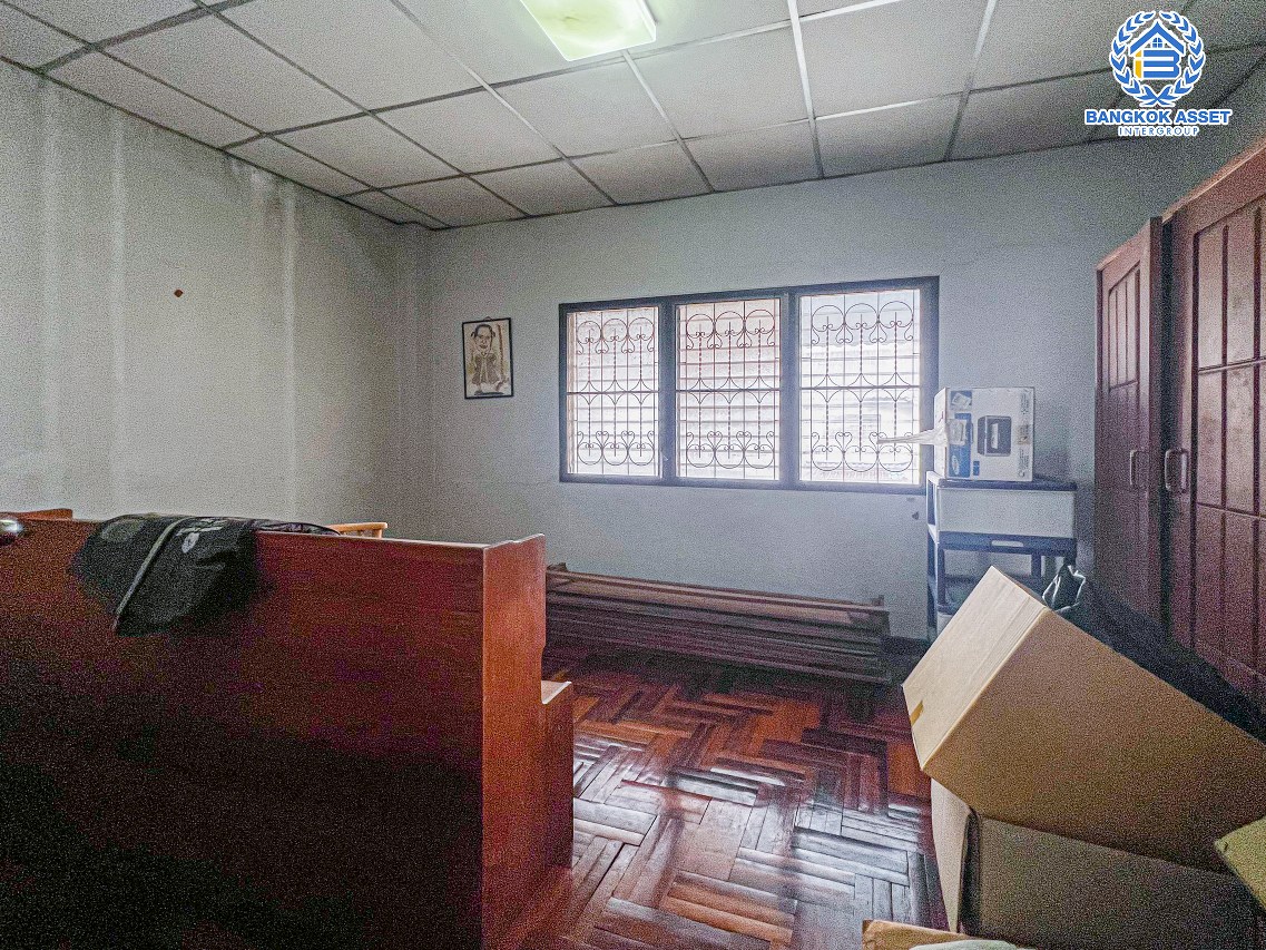 *****ทาวน์เฮ้าส์มือสองนนทบุรี หมู่บ้าน เปี่ยมสุข แจ้งวัฒนะ-ปากเกร็ด เนื้อที่กว้างถึง 28.2 ตร.ว. ฟังก์ชัน 2 ห้องนอน 1 ห้องน้ำ 1 ที่จอดรถ เนื้อที่เยอะ ถนนกว้าง หน้าบ้านไม่ชนใคร บนทำเลแห่งการเดินทาง ใกล้รถไฟฟ้าสายสีชมพู "สถานีปากเกร็ด" และทางด่วน "แจ้งวัฒนะ" จองเลย!