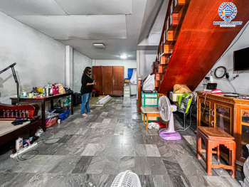 *****ทาวน์เฮ้าส์มือสองนนทบุรี หมู่บ้าน เปี่ยมสุข แจ้งวัฒนะ-ปากเกร็ด เนื้อที่กว้างถึง 28.2 ตร.ว. ฟังก์ชัน 2 ห้องนอน 1 ห้องน้ำ 1 ที่จอดรถ เนื้อที่เยอะ ถนนกว้าง หน้าบ้านไม่ชนใคร บนทำเลแห่งการเดินทาง ใกล้รถไฟฟ้าสายสีชมพู "สถานีปากเกร็ด" และทางด่วน "แจ้งวัฒนะ" จองเลย!