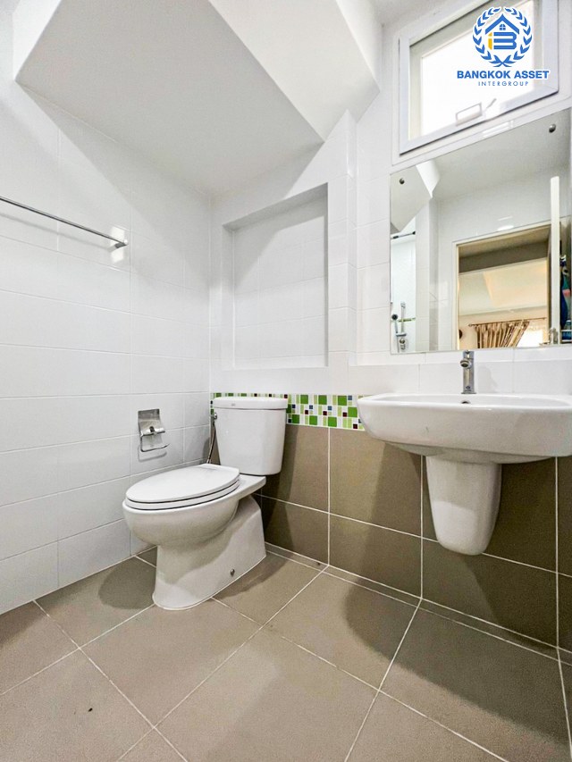 *****บ้านเดี่ยวมือสองกรุงเทพมหานคร โครงการ มัณฑนา กัลปพฤกษ์-วงแหวน เนื้อที่กว้างขวางเกือบ 58 ตร.ว. ฟังก์ชัน 3 ห้องนอน 3 ห้องน้ำ 2 ที่จอดรถ บ้านเนื้อที่เยอะ สภาพสวย บนทำเลเดินทางสะดวก ติด ถนนกาญจนาภิเษก 20 นาทีถึงรถไฟฟ้าสายสีน้ำเงิน "สถานีหลักสอง" ใกล้ทางด่วน "ศรีรัช"