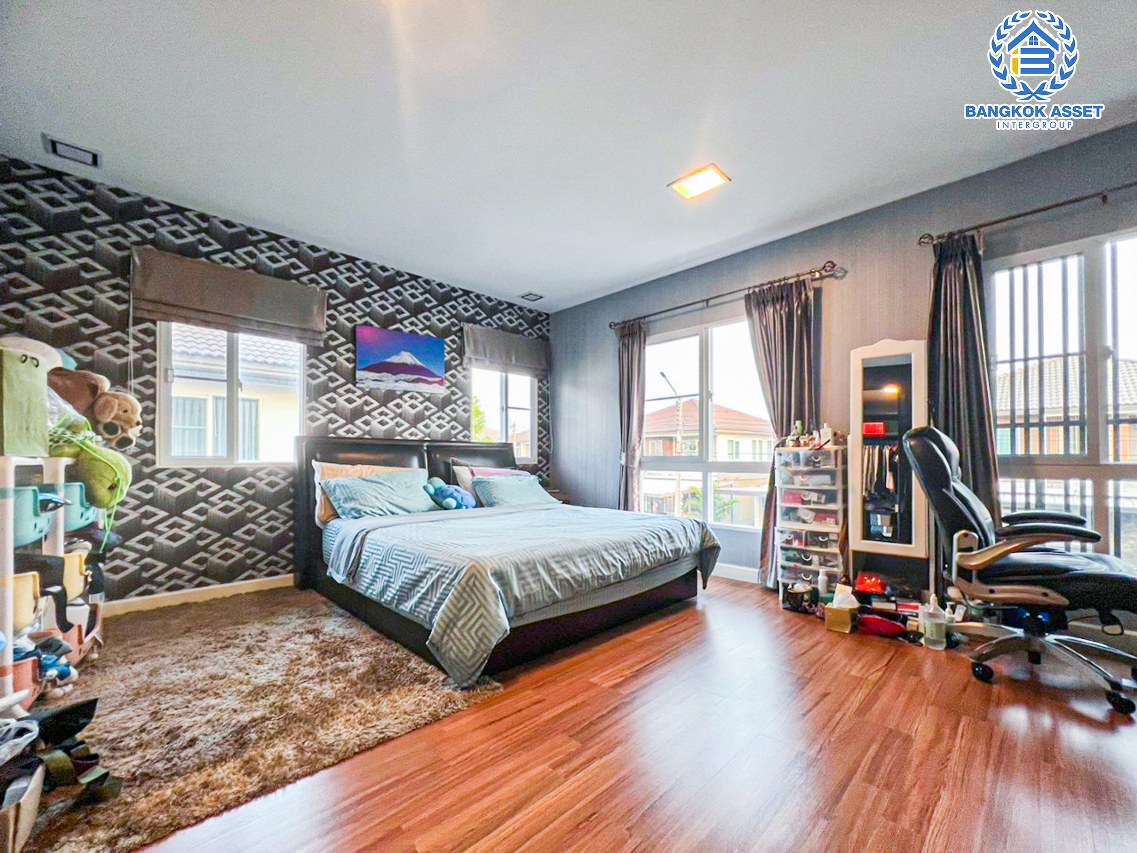 *****บ้านเดี่ยวมือสองกรุงเทพมหานคร โครงการ มัณฑนา กัลปพฤกษ์-วงแหวน เนื้อที่กว้างขวางเกือบ 58 ตร.ว. ฟังก์ชัน 3 ห้องนอน 3 ห้องน้ำ 2 ที่จอดรถ บ้านเนื้อที่เยอะ สภาพสวย บนทำเลเดินทางสะดวก ติด ถนนกาญจนาภิเษก 20 นาทีถึงรถไฟฟ้าสายสีน้ำเงิน "สถานีหลักสอง" ใกล้ทางด่วน "ศรีรัช"