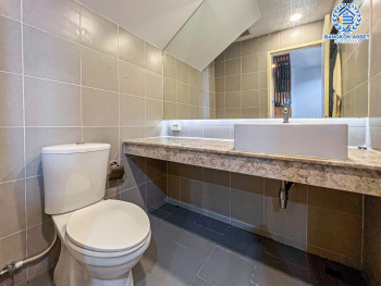 *****ทาวน์โฮม 3 ชั้นมือสองนนทบุรี โครงการ เฮ้าส์นิช แจ้งวัฒนะ หลังมุม! เนื้อที่กว้างขวางเกือบ 34 ตร.ว. ฟังก์ชัน 4 ห้องนอน 3 ห้องน้ำ 2 ที่จอดรถ บ้านสภาพใหม่ ตกแต่งสวย แถมฟรี! 4 เครื่องปรับอากาศ บนทำเลดี ใกล้รถไฟฟ้าสายสีชมพู "สถานีแจ้งวัฒนะ-ปากเกร็ด 28" และทางด่วน "บางโคล่-แจ้งวัฒนะ"