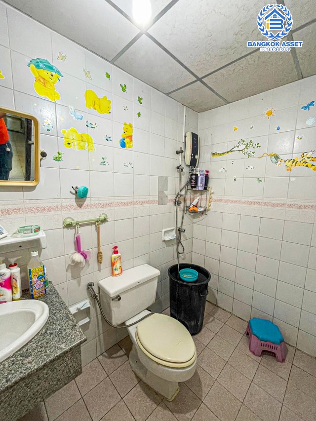 *****ทาวน์เฮ้าส์มือสองกรุงเทพมหานคร โครงการ เดอะแพลนซิตี้ นวมินทร์86 หลังมุม! เนื้อที่ 17 ตร.ว. ฟังก์ชัน 2 ห้องนอน 2 ห้องน้ำ 1 ที่จอดรถ หน้าบ้านไม่ชนใคร ติดสวนส่วนกลาง บ้านอยู่ต้นโครงการ ติดถนนเมน บนทำเลแห่งการเดินทาง และทางด่วน "รามอินทรา-อาจณรงค์" จองเลย!