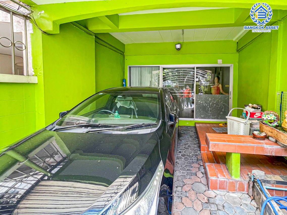 *****ทาวน์เฮ้าส์มือสองกรุงเทพมหานคร โครงการ เดอะแพลนซิตี้ นวมินทร์86 หลังมุม! เนื้อที่ 17 ตร.ว. ฟังก์ชัน 2 ห้องนอน 2 ห้องน้ำ 1 ที่จอดรถ หน้าบ้านไม่ชนใคร ติดสวนส่วนกลาง บ้านอยู่ต้นโครงการ ติดถนนเมน บนทำเลแห่งการเดินทาง และทางด่วน "รามอินทรา-อาจณรงค์" จองเลย!