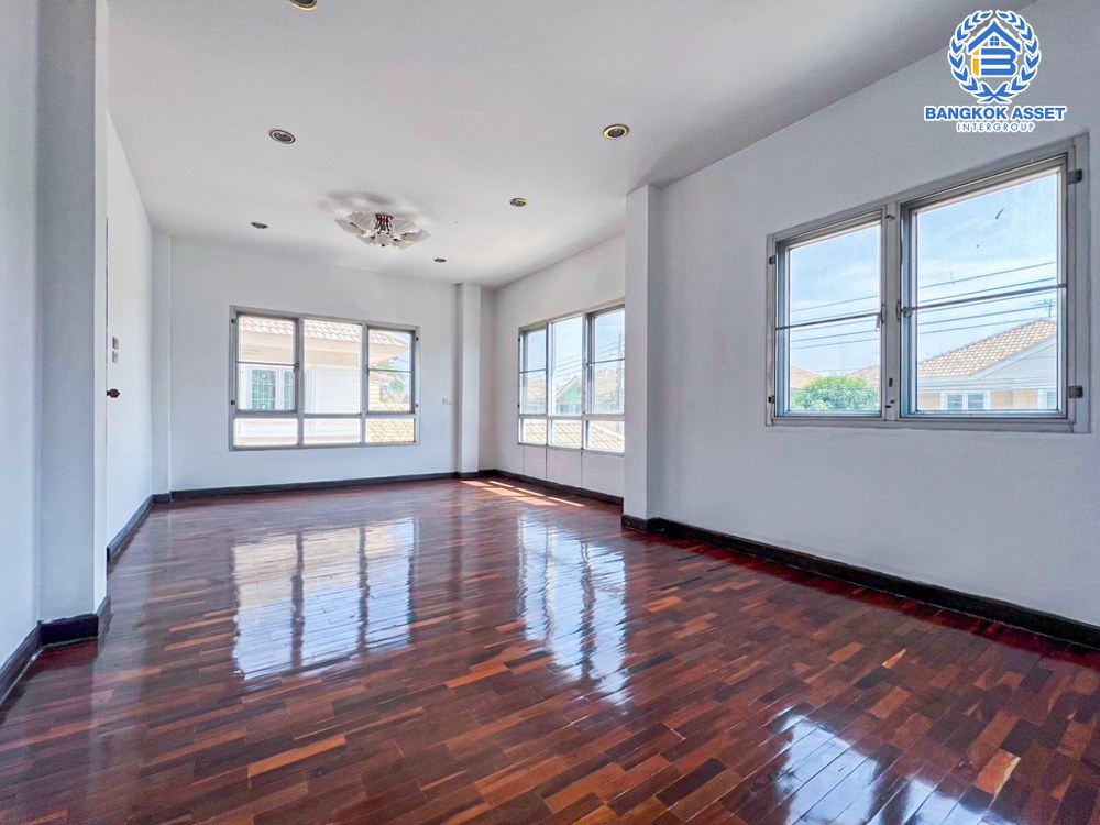 *****บ้านเดี่ยวมือสอง โครงการ โดมทอง วิลเลจ เนื้อที่ 55.20 ตร.ว. ฟังก์ชัน 3 ห้องนอน 2 ห้องน้ำ 1 ที่จอดรถ บ้านสภาพดีมาก พร้อมเข้าอยู่ได้ทันที บนทำเลเดินทางสะดวก เชื่อมต่อถนนรังสิต-ปทุมธานี ถนนคลองหลวง ใกล้รถไฟฟ้าสายสีแดง "สถานีรังสิต" และจุดขึ้นทางด่วน "บางพูน"