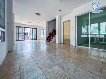 *****บ้านเดี่ยวมือสอง โครงการ โดมทอง วิลเลจ เนื้อที่ 55.20 ตร.ว. ฟังก์ชัน 3 ห้องนอน 2 ห้องน้ำ 1 ที่จอดรถ บ้านสภาพดีมาก พร้อมเข้าอยู่ได้ทันที บนทำเลเดินทางสะดวก เชื่อมต่อถนนรังสิต-ปทุมธานี ถนนคลองหลวง ใกล้รถไฟฟ้าสายสีแดง "สถานีรังสิต" และจุดขึ้นทางด่วน "บางพูน"